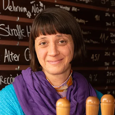 Denise, encarregada del Lambicus Bar